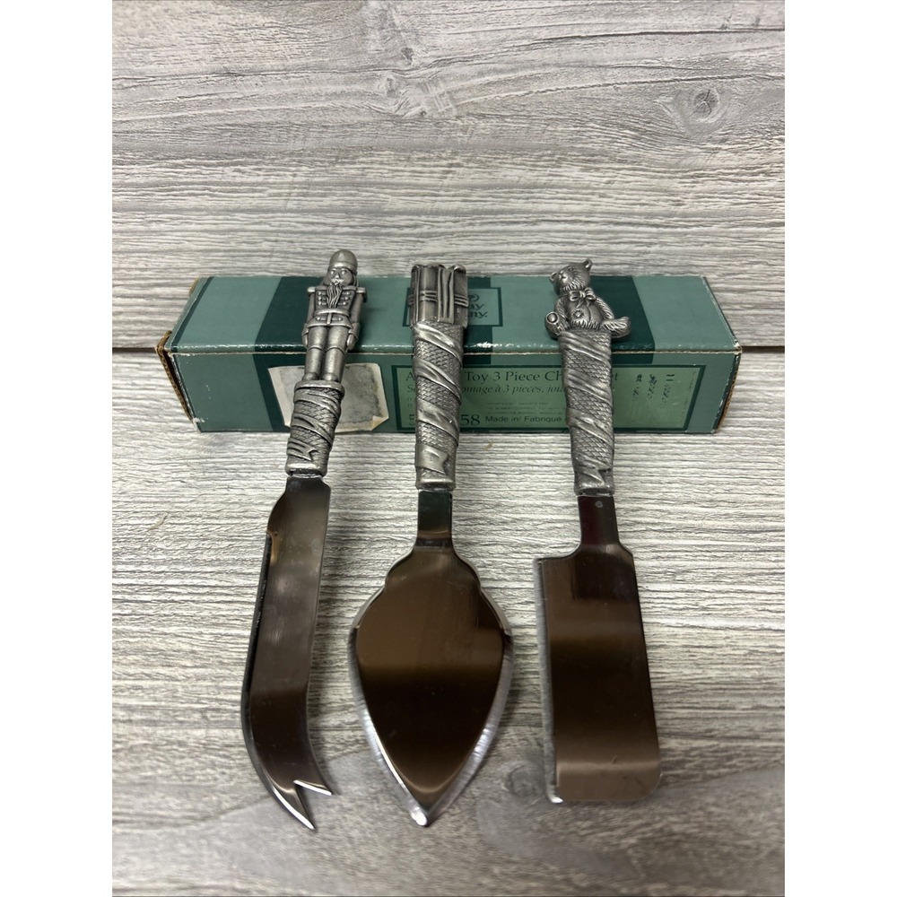 The Bombay Company Antique Toy 3 Piece Cheese Set  A5
